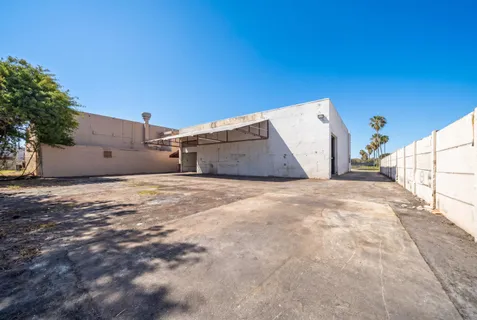 $3,250,000 | 8015 Northwest 98th Street, Hialeah Gardens, FL 33016