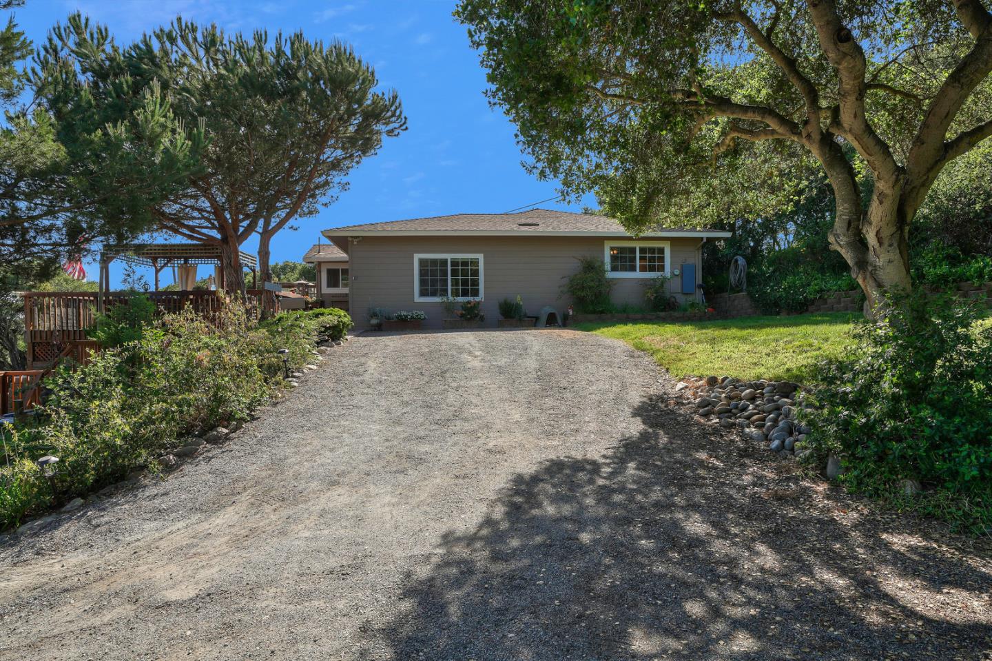 8710 Dyer Road Salinas, CA 93907 - Photo 33 of 50 Gallery Image 33