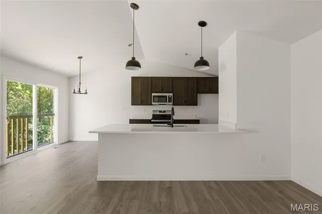 $309,900 | 2316 Fernau Court, Florissant, MO 63031