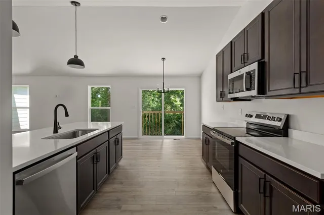 $309,900 | 2316 Fernau Court, Florissant, MO 63031