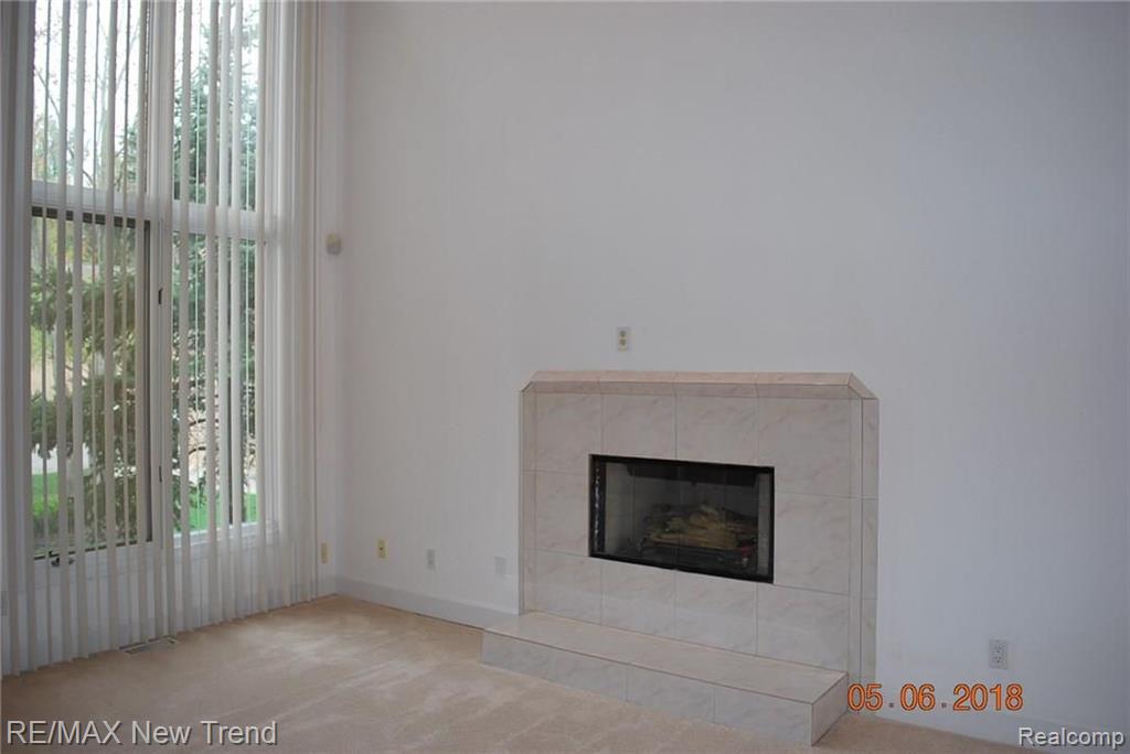 22150 River Ridge Trail, Unit 110 Farmington Hills, MI 48335 - Photo 5 of 23