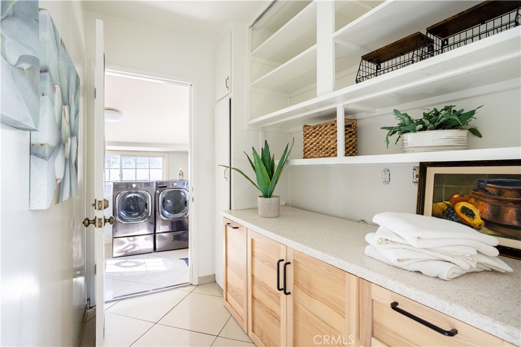 1514 Pilgrim Way Monrovia, CA 91016 - Photo 12 of 47 a kitchen with a refrigerator and a sink