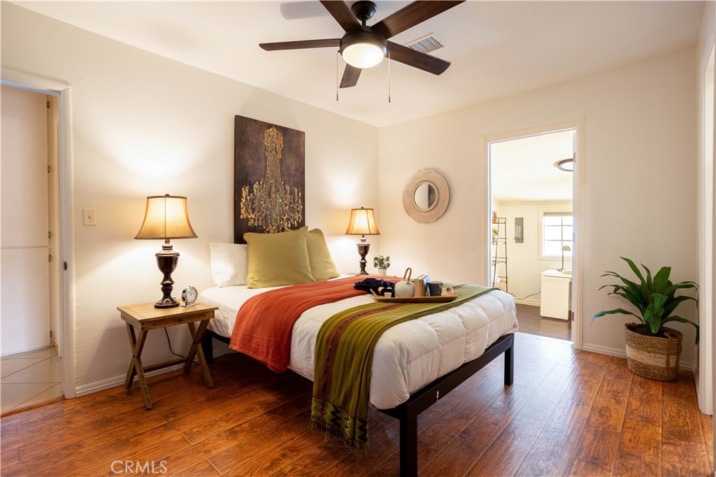 1514 Pilgrim Way Monrovia, CA 91016 - Photo 14 of 47 a bedroom with bed and a window