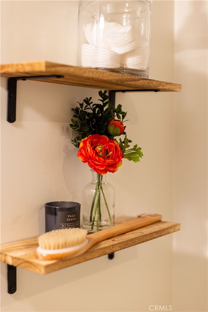 1514 Pilgrim Way Monrovia, CA 91016 - Photo 19 of 47 a view of a terrace with a sink