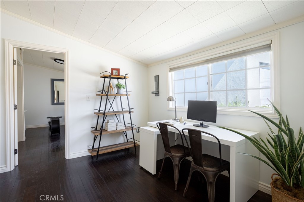 1514 Pilgrim Way Monrovia, CA 91016 - Photo 28 of 47 a view of a workspace with furniture and wooden floor