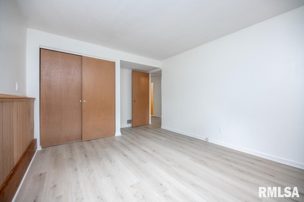 9019 North Locust Lane Peoria, IL 61615 - Photo 15 of 16