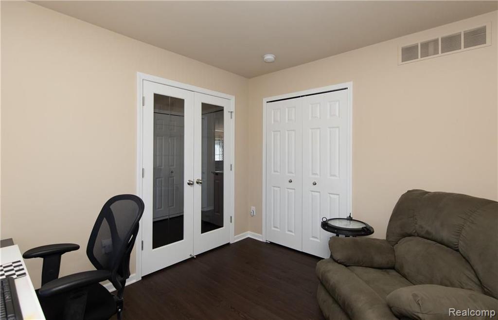 28682 Rose Way Chesterfield, MI 48047 - Photo 16 of 20