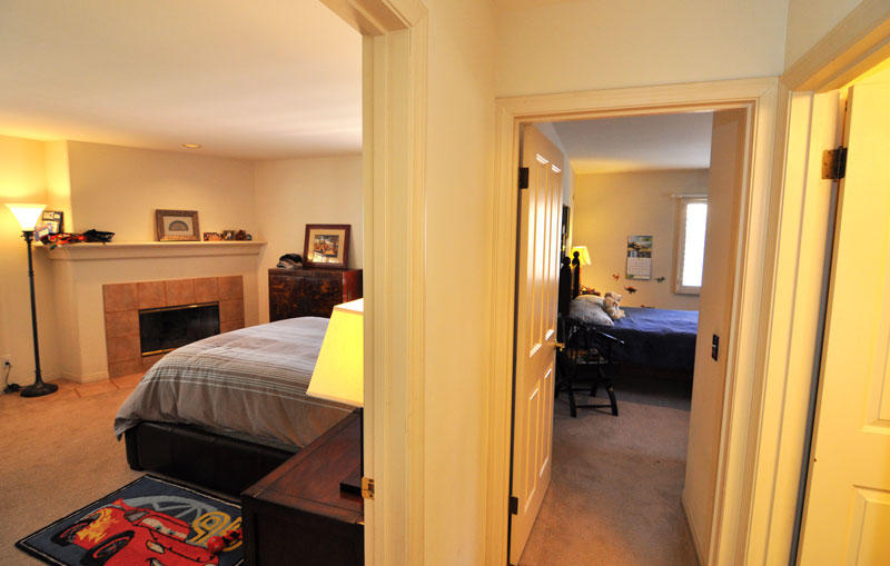 222 Meigs Road, Unit 14 Santa Barbara, CA 93109 - Photo 8 of 17 Hall
