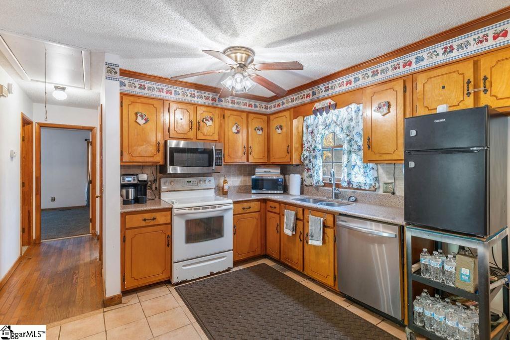 254 Carem Road Union, SC 29379 - Photo 7 of 31