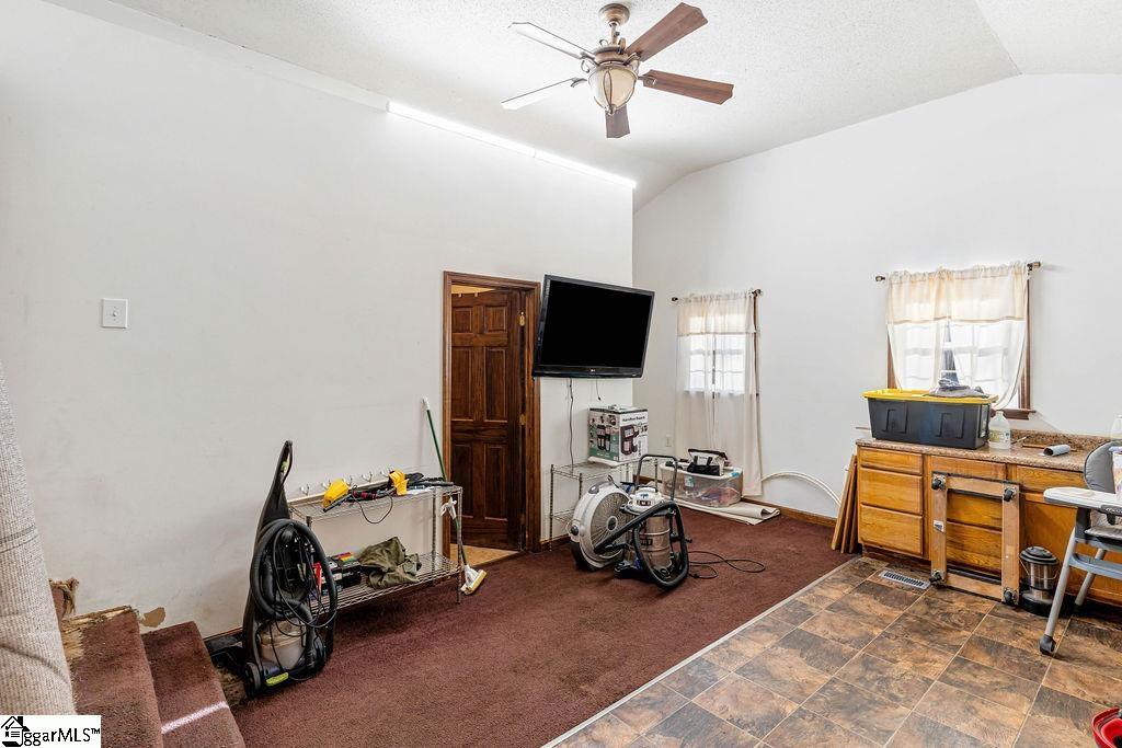 254 Carem Road Union, SC 29379 - Photo 8 of 31