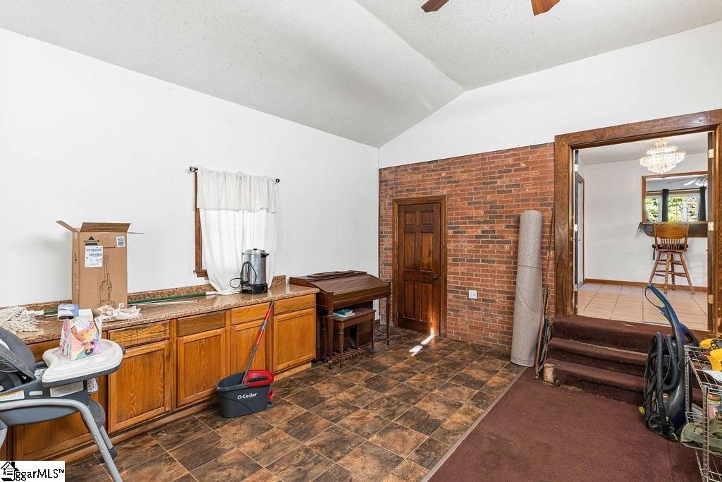 254 Carem Road Union, SC 29379 - Photo 9 of 31