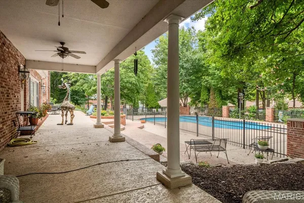 $995,000 | 2917 18th Fairway Drive, Belleville, IL 62220