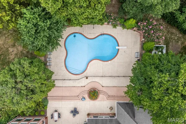 $995,000 | 2917 18th Fairway Drive, Belleville, IL 62220