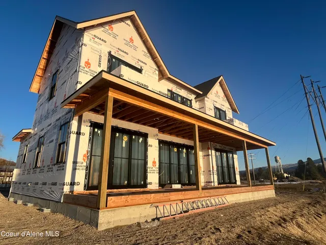 $1,570,000 | 51 Kayak Loop, Oldtown, ID 83822