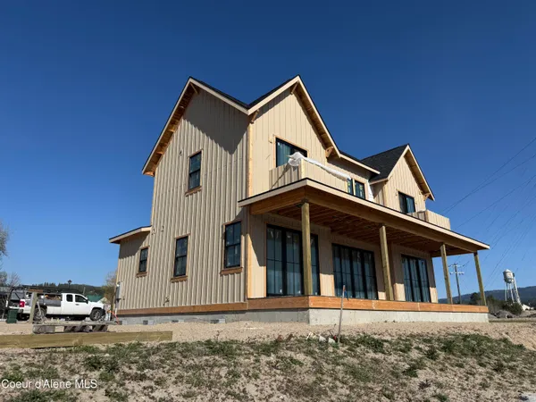 $1,570,000 | 51 Kayak Loop, Oldtown, ID 83822