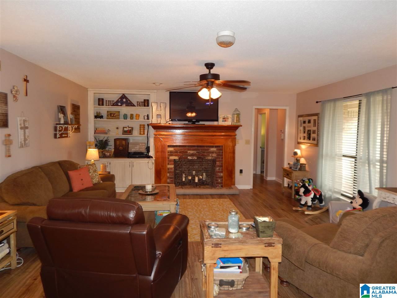 251 West Shugart Ridge Road Gardendale, AL 35071 - Photo 6 of 23