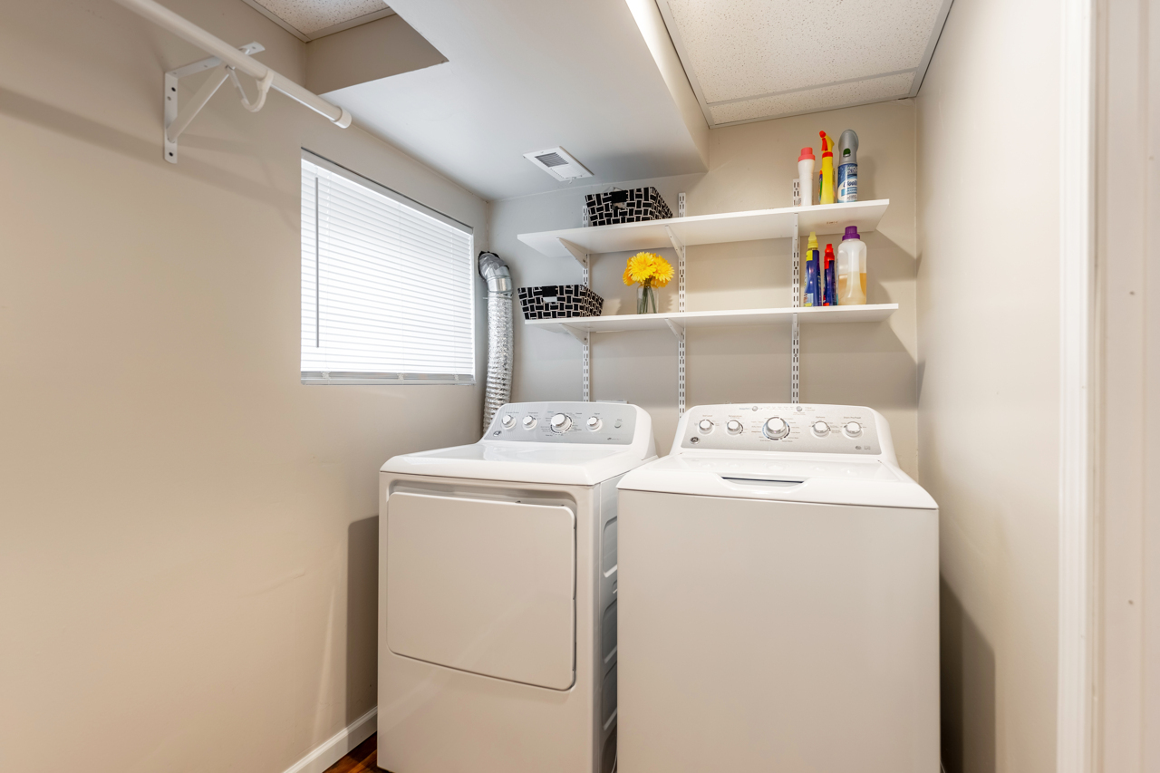 N049 Page Street Winfield, IL 60190 - Photo 18 of 31 a utility room with dryer and washer