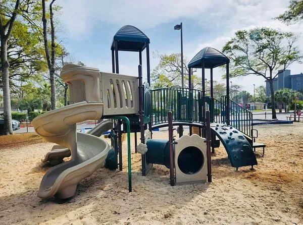 $89,999 | 5905 South Kings Highway, Unit 602, Myrtle Beach, SC 29575