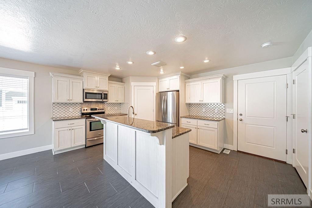 4230 Rockingham Circle Idaho Falls, ID 83404 - Photo 19 of 68