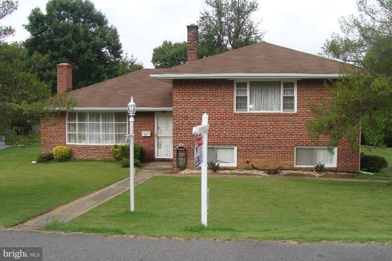 616 Fairmount Road Linthicum Heights, MD 21090 - Photo 1 of 8 Exterior (Main)