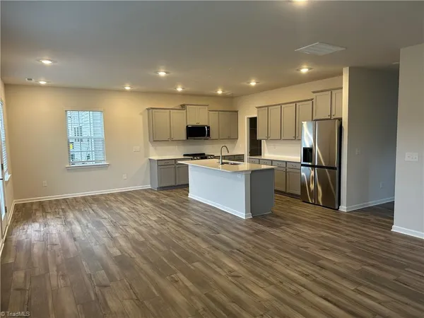 $2,200 | 5526 Hydrangea Street, Winston-Salem, NC 27104