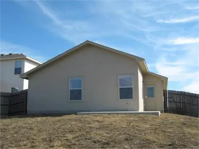 $1,750 | 176 Pebble Creek Lane, Buda, TX 78610