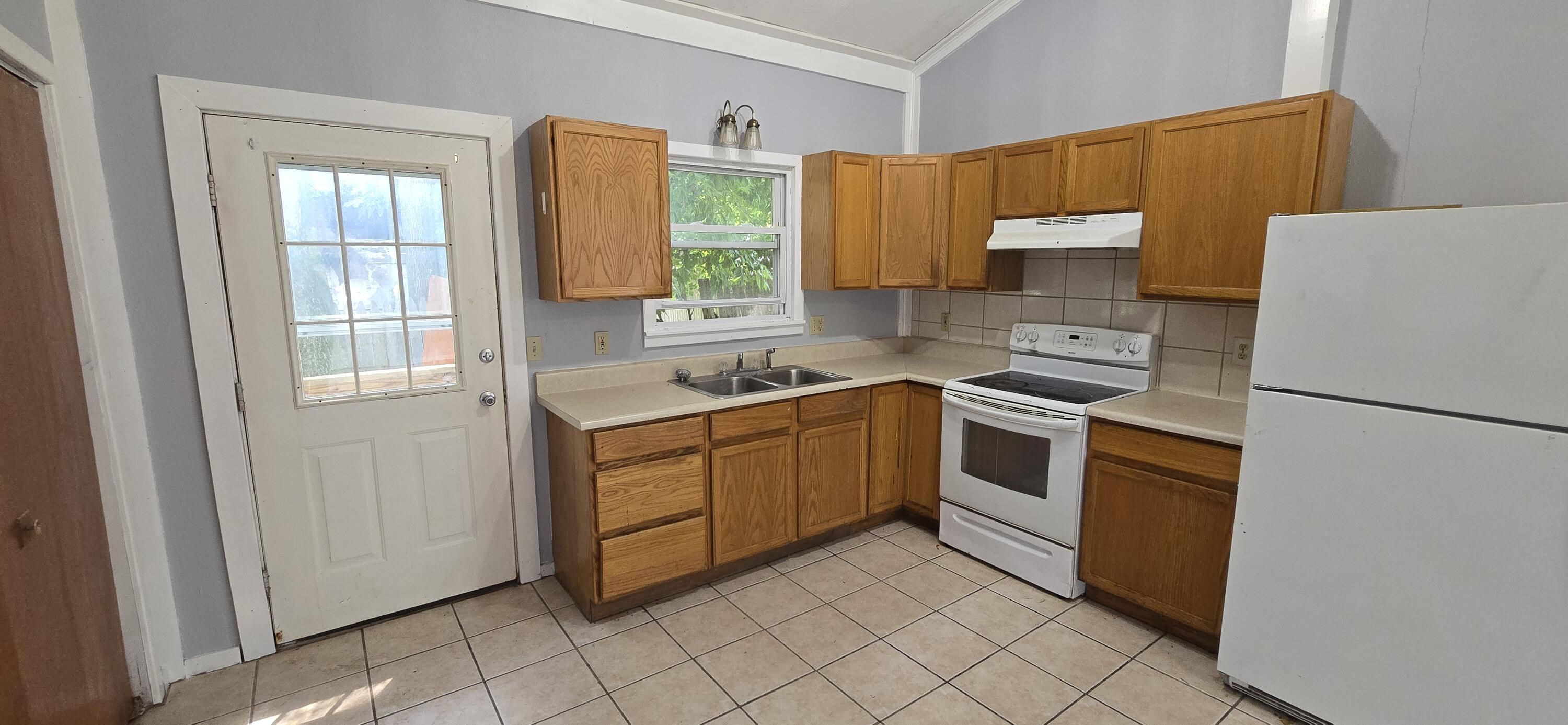 Undisclosed Address Manistee, MI 49660 - Photo 5 of 14 (5) Kitchen 20250725_150640