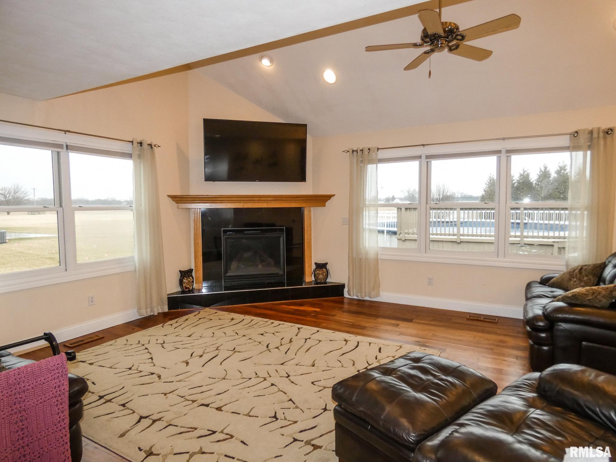 8111 West Thorngate Drive Mapleton, IL 61547 - Photo 5 of 55