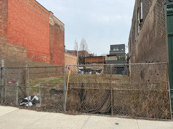 $1,100,000 | 1812 West Grand Avenue, Chicago, IL 60622