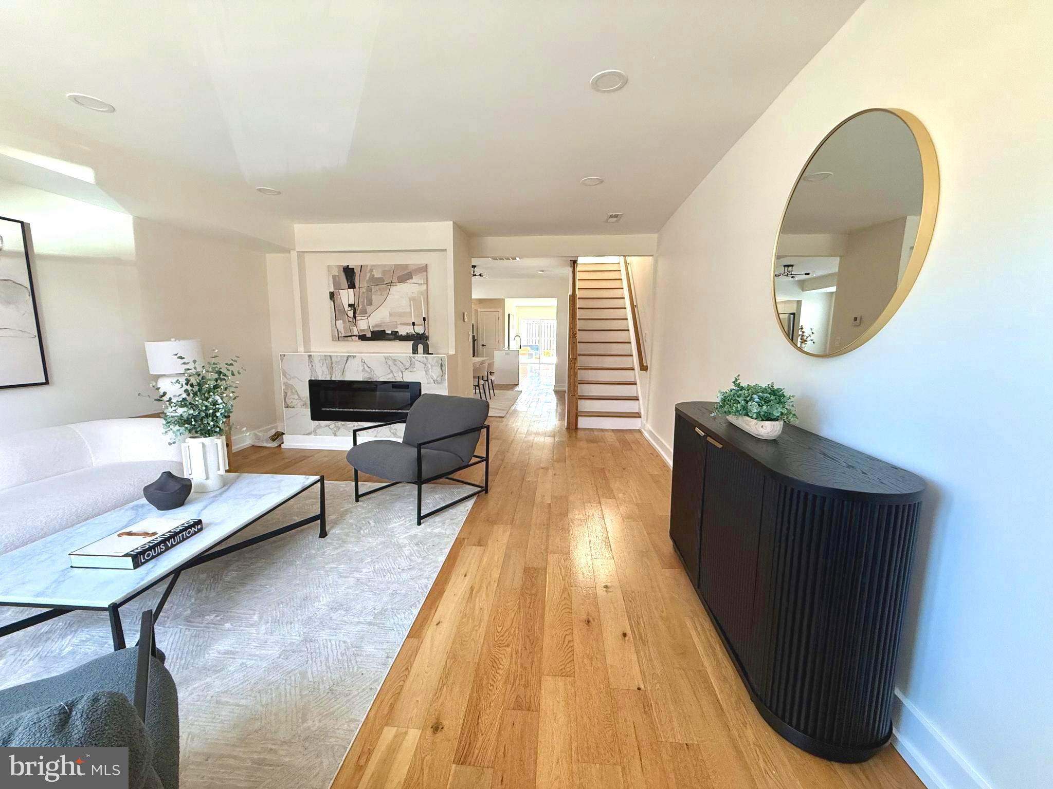 310 South Alfred Street Alexandria, VA 22314 - Photo 2 of 63