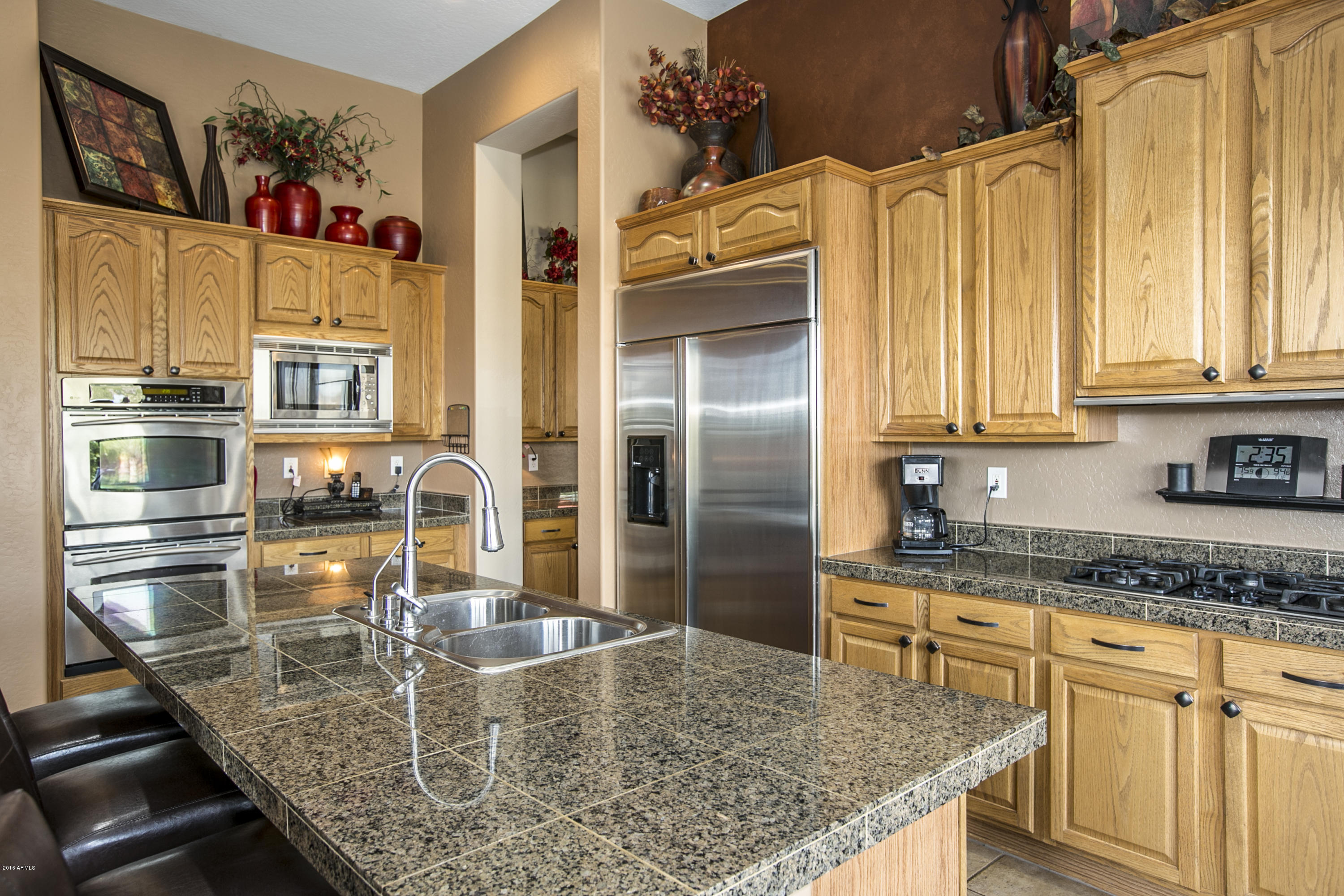 41619 North River Bend Road Anthem, AZ 85086 - Photo 12 of 32 kitchen