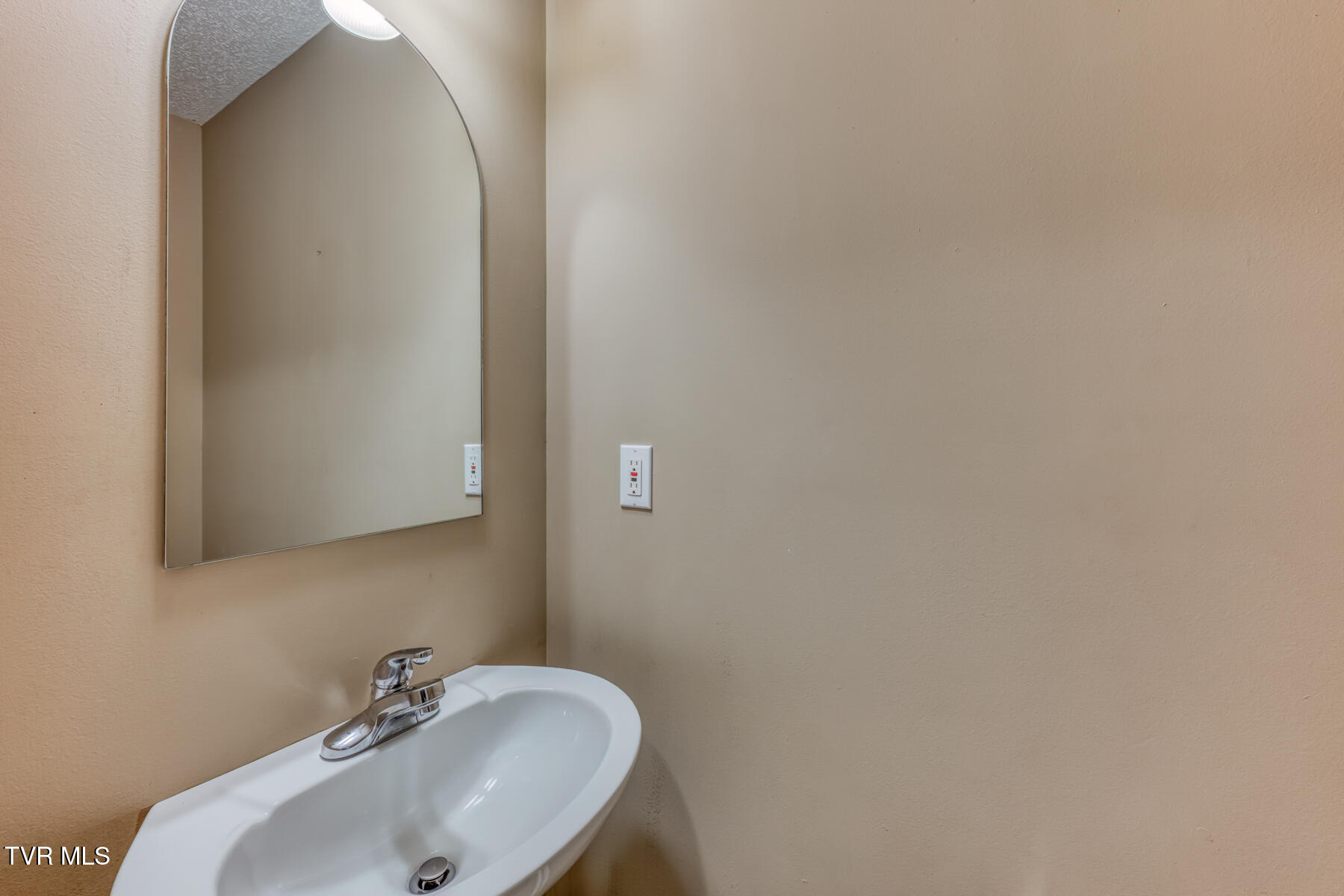 568 Gray Station Rd,Unit 10-8