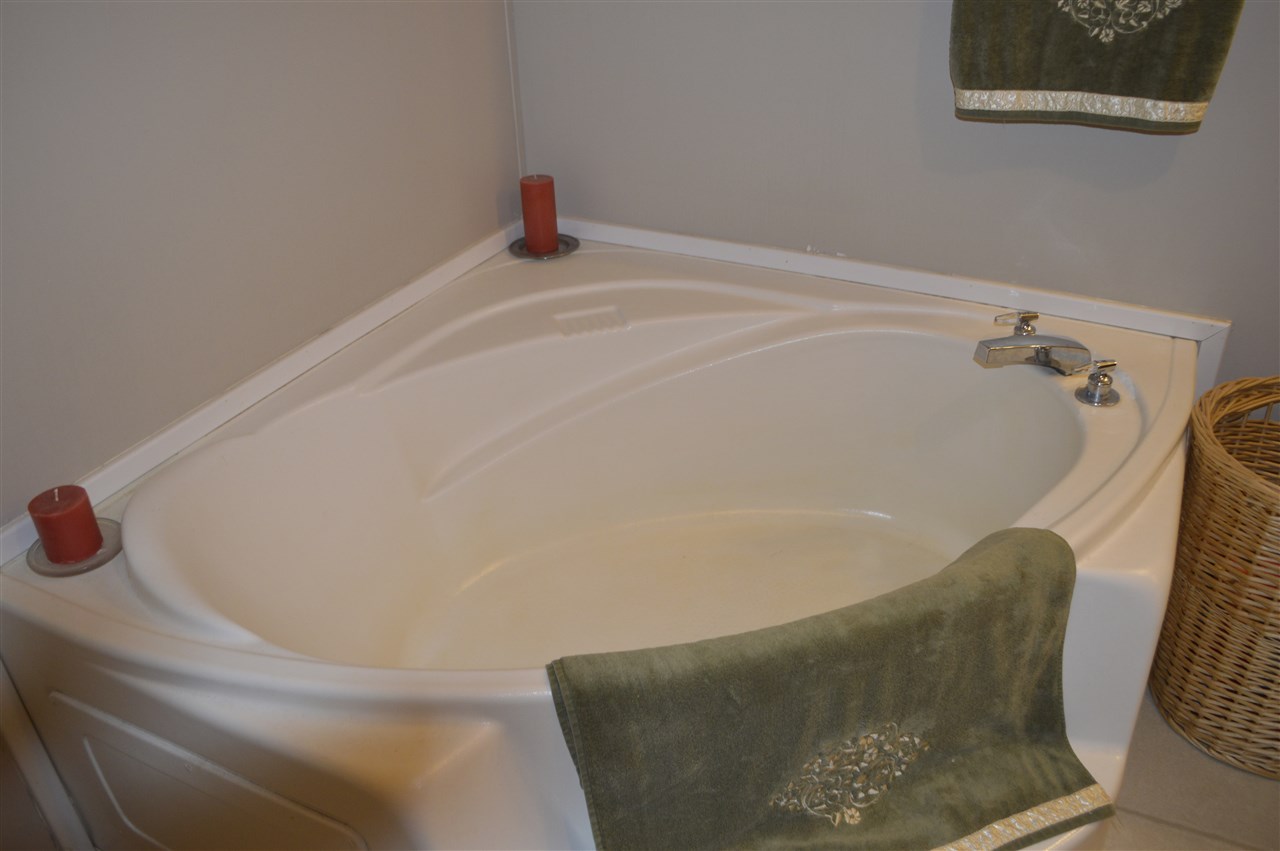 147 Plumb Road Whitingham, VT 05361 - Photo 13 of 28
