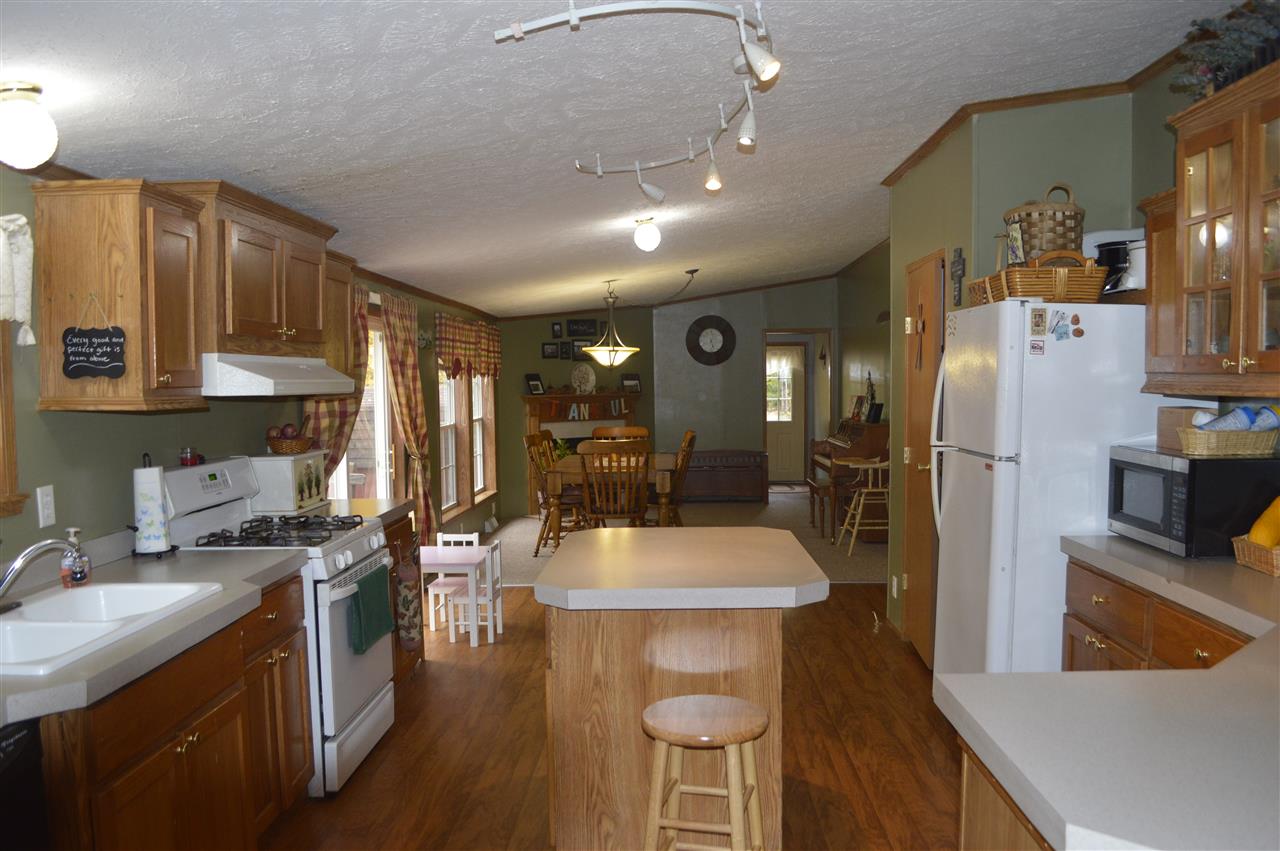 147 Plumb Road Whitingham, VT 05361 - Photo 7 of 28