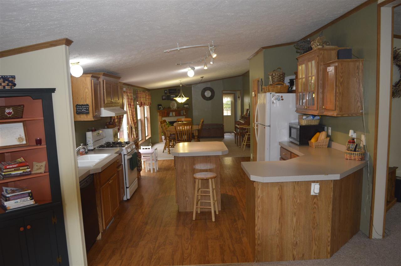 147 Plumb Road Whitingham, VT 05361 - Photo 8 of 28