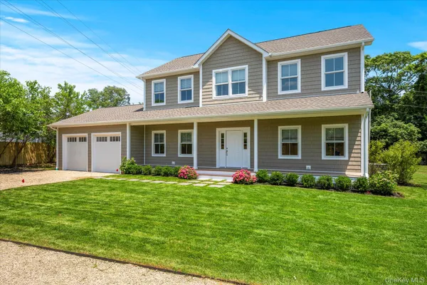 $1,295,000 | 7 Fanning Avenue, Hampton Bays, NY 11946