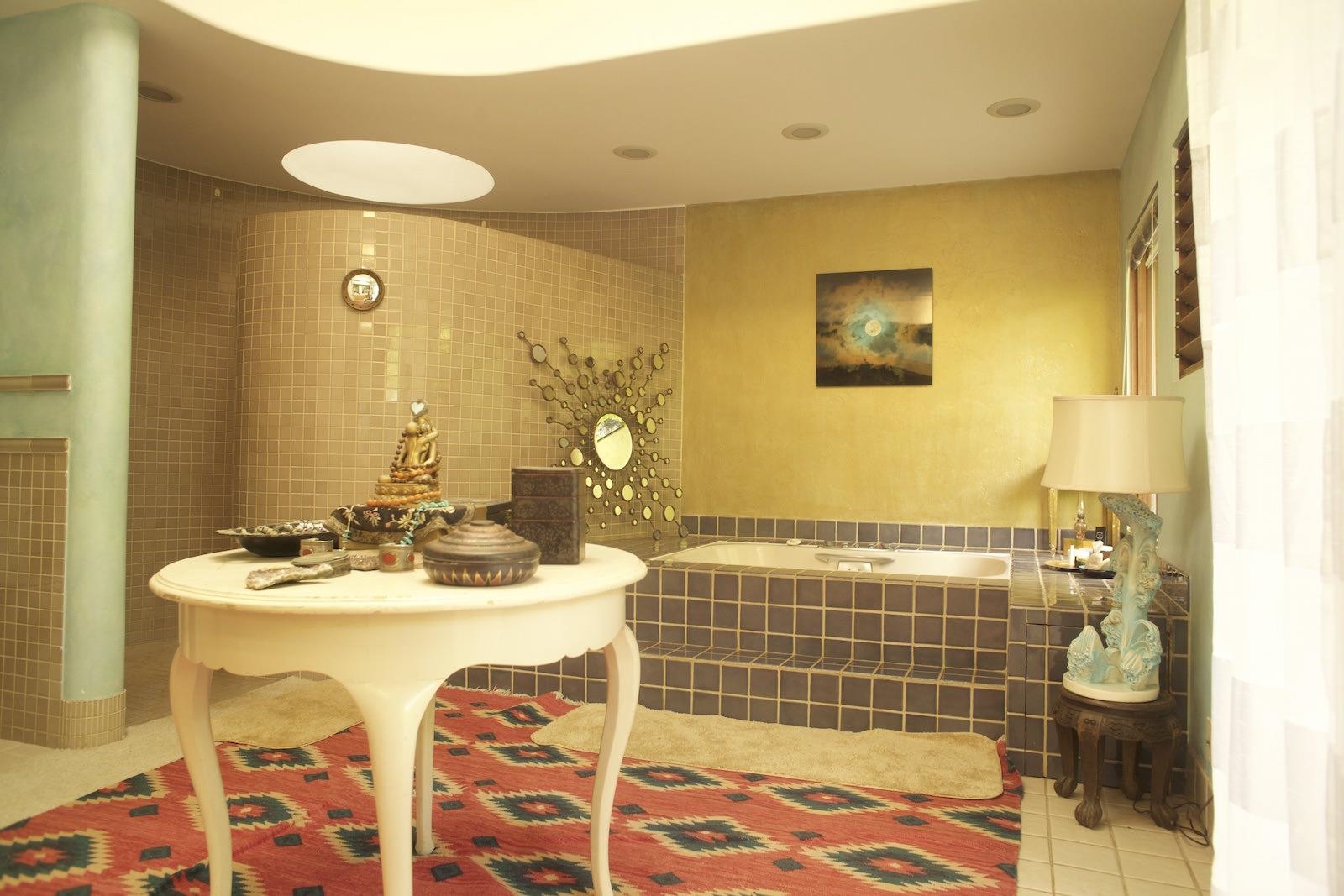 107 West Kuiaha Road Haiku, HI 96708 - Photo 14 of 49 a bathroom with a sink and a mirror