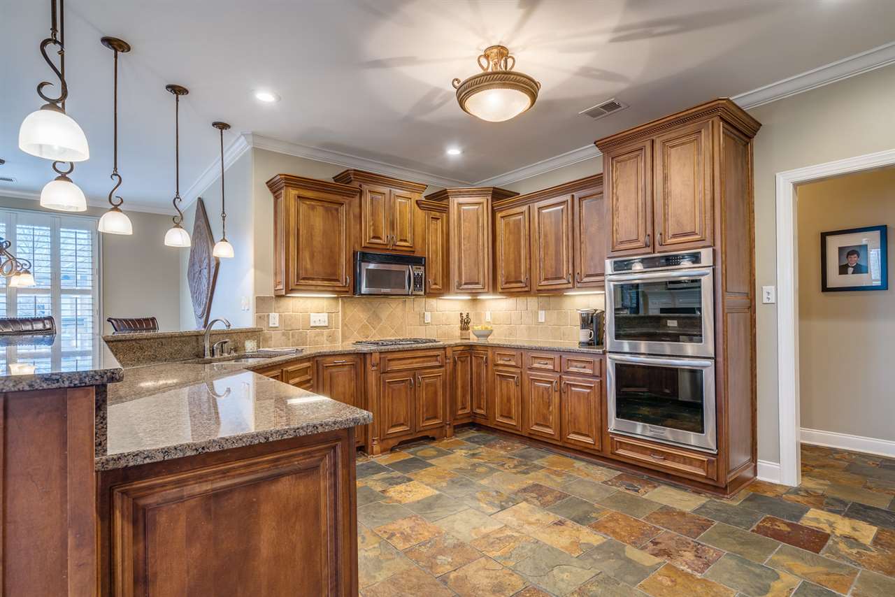 1098 Fall Springs Road Collierville, TN 38017 - Photo 5 of 25