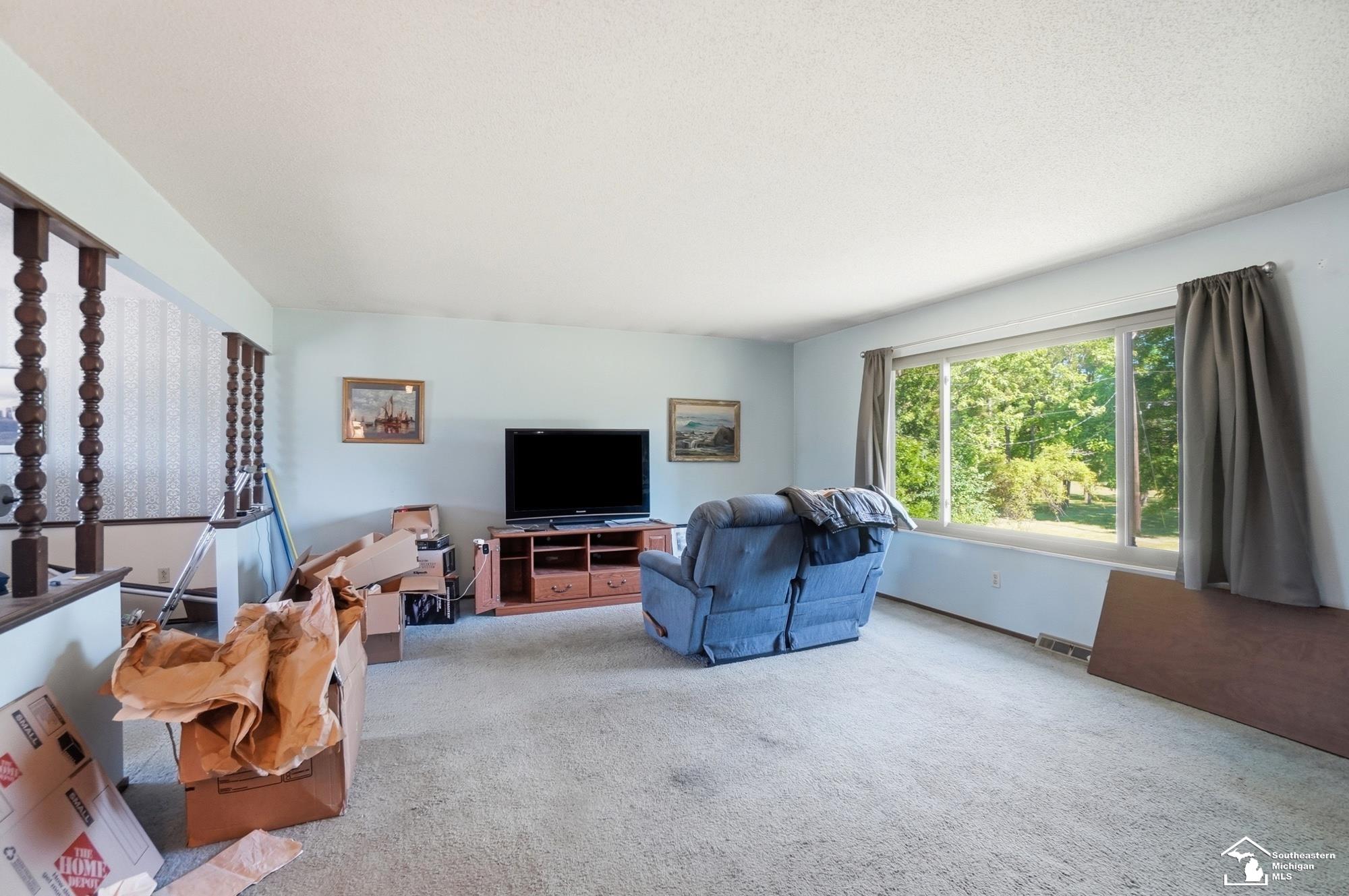 5343 Section Road Ottawa Lake, MI 49267 - Photo 7 of 34