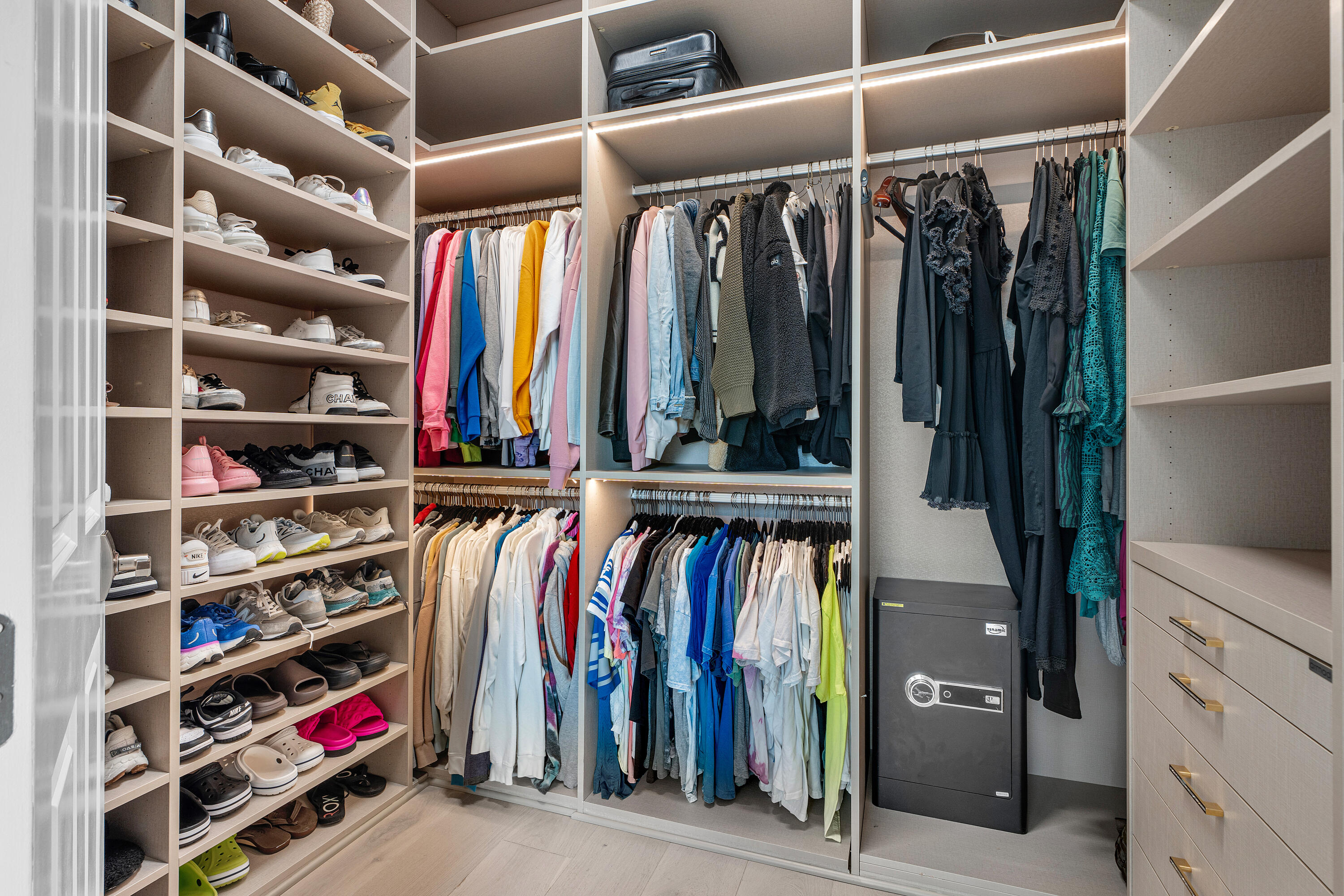 8992 Chauvet Way Boca Raton, FL 33496 - Photo 40 of 63 031-8992ChauvetWay-BocaRaton-FL-33496-FU
