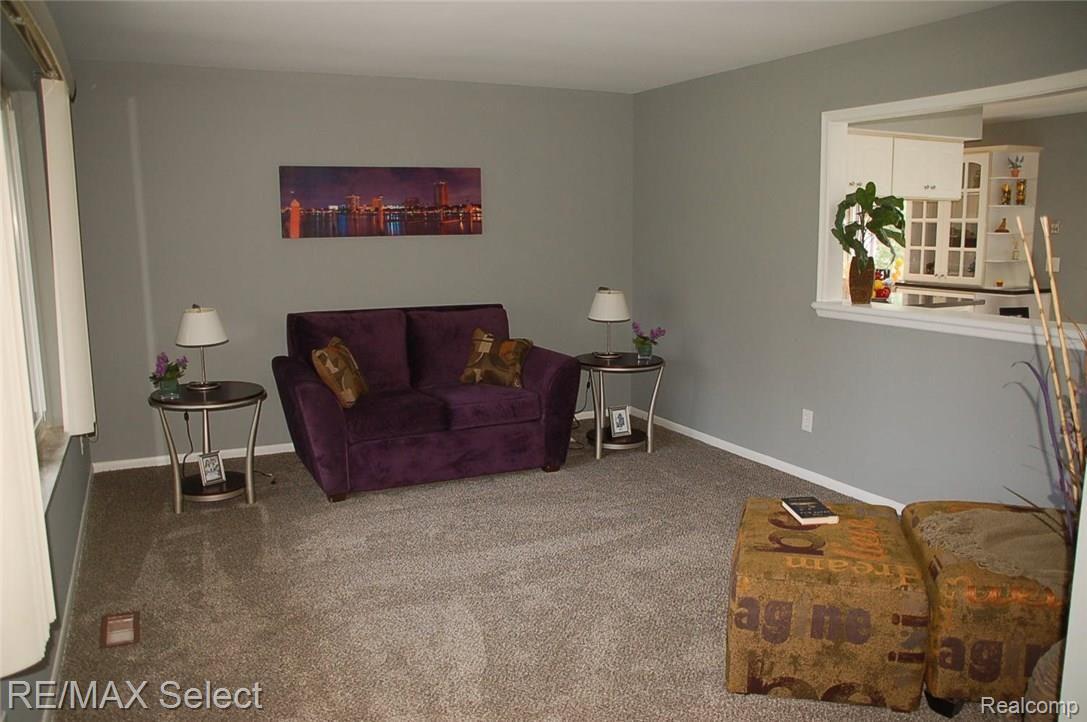 6048 Lucas Road Flint, MI 48506 - Photo 10 of 40 DSC_0011.JPG