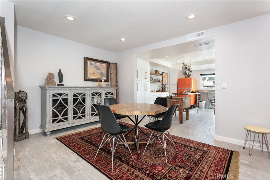 2144 Kingsbridge Way Oxnard, CA 93035 - Photo 8 of 31