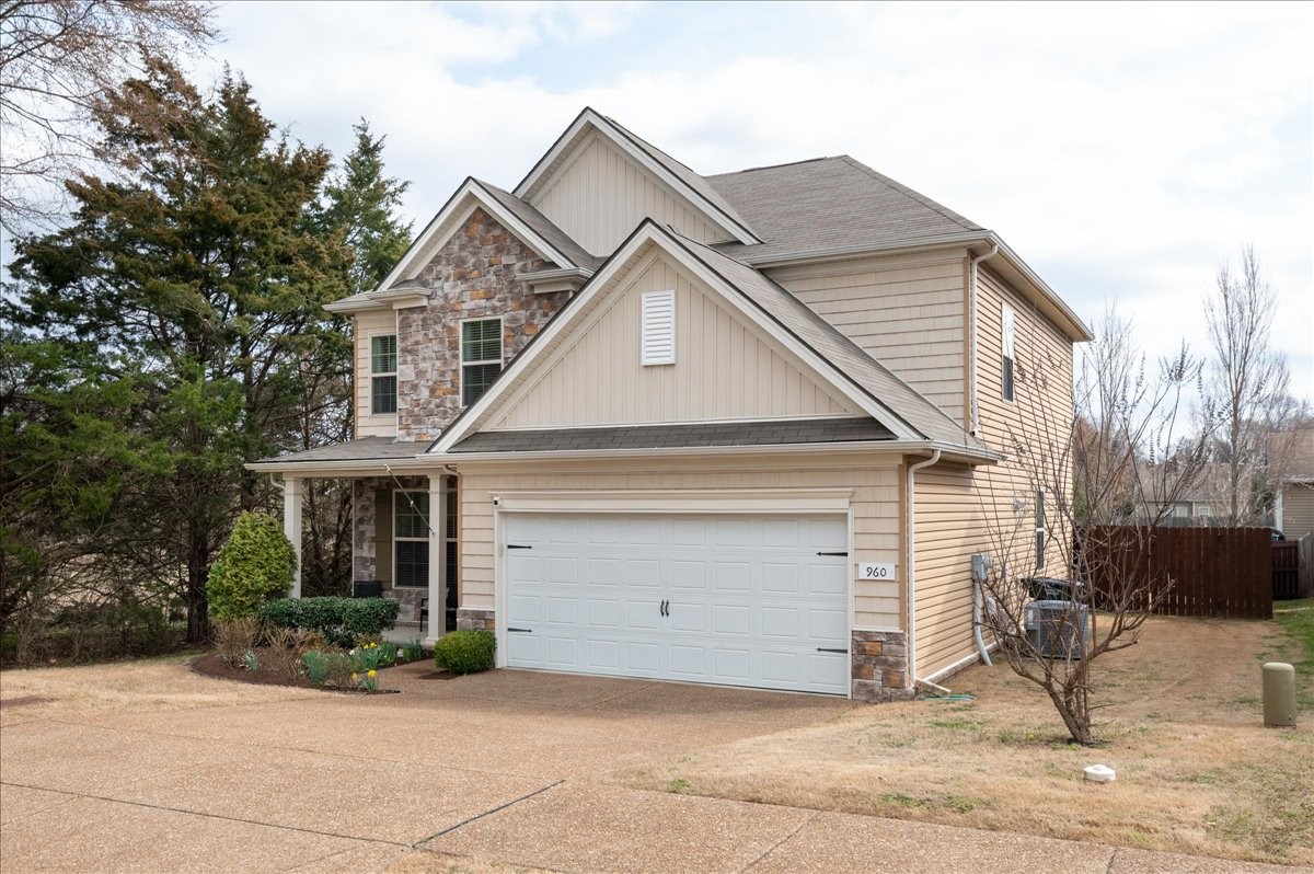 960 Morning Road Antioch, TN 37013 - Photo 2 of 36 a view of a white house
