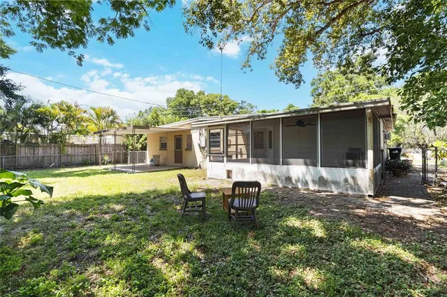 $2,000 | 3503 South Crystal Lake Drive, Orlando, FL 32806