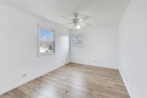 $299,000 | 5115 Parkview Drive, McCullom Lake, IL 60050