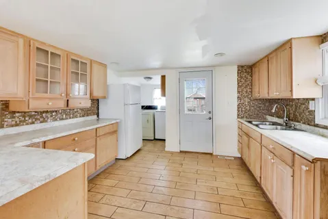 $299,000 | 5115 Parkview Drive, McCullom Lake, IL 60050