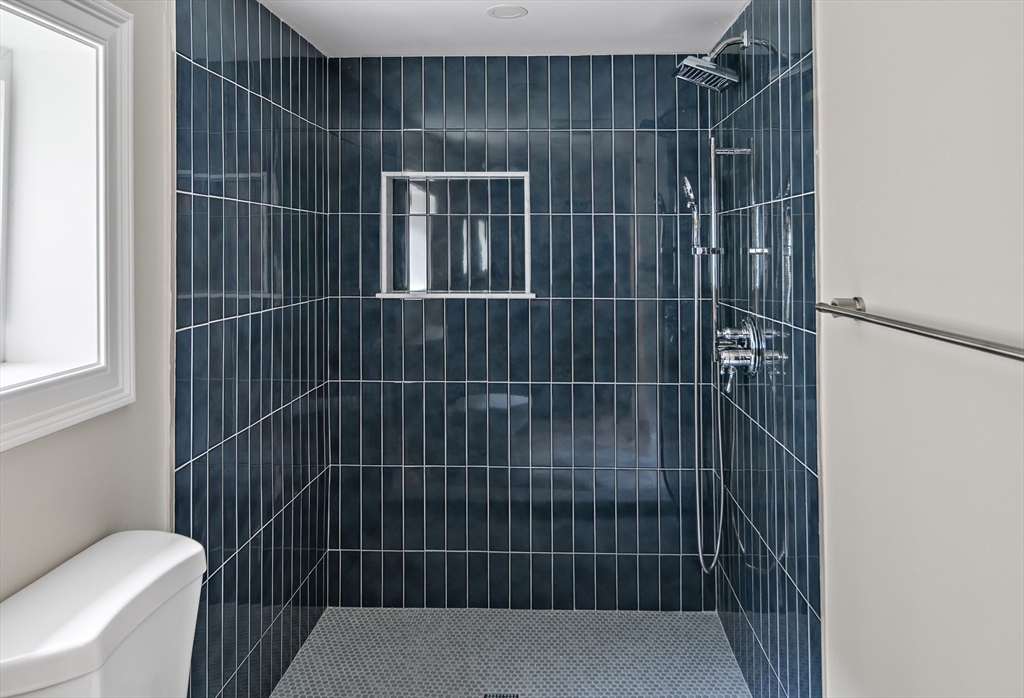 206 Byron Street, Unit 1 Boston, MA 02128 - Photo 13 of 19