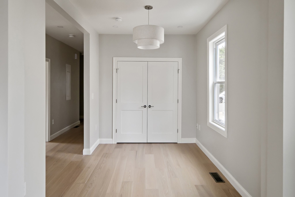 206 Byron Street, Unit 1 Boston, MA 02128 - Photo 5 of 19