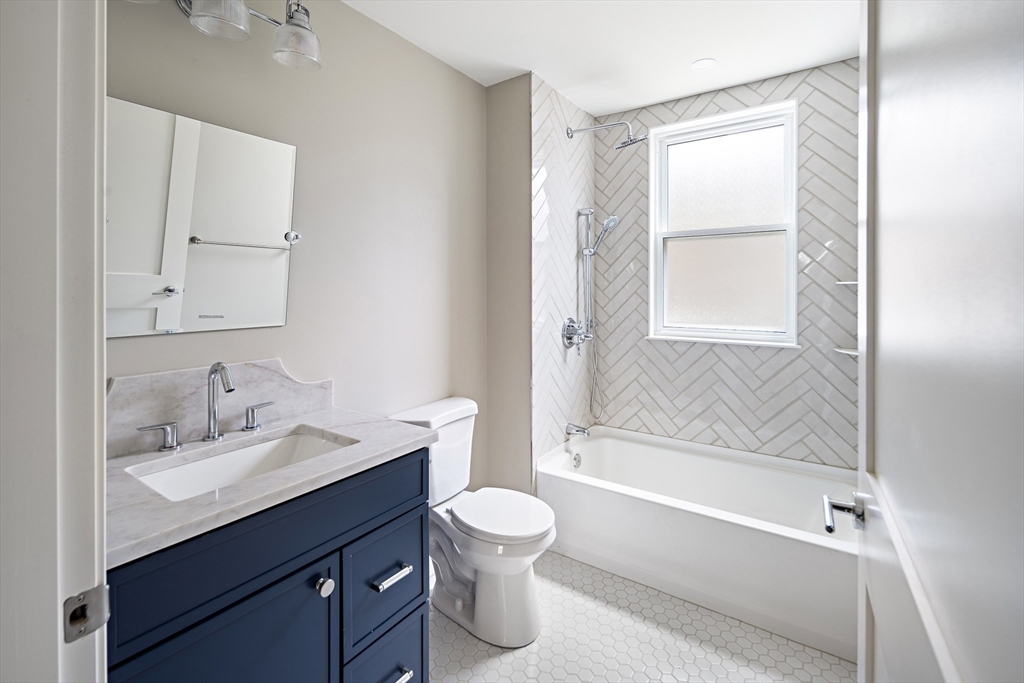 206 Byron Street, Unit 1 Boston, MA 02128 - Photo 10 of 19