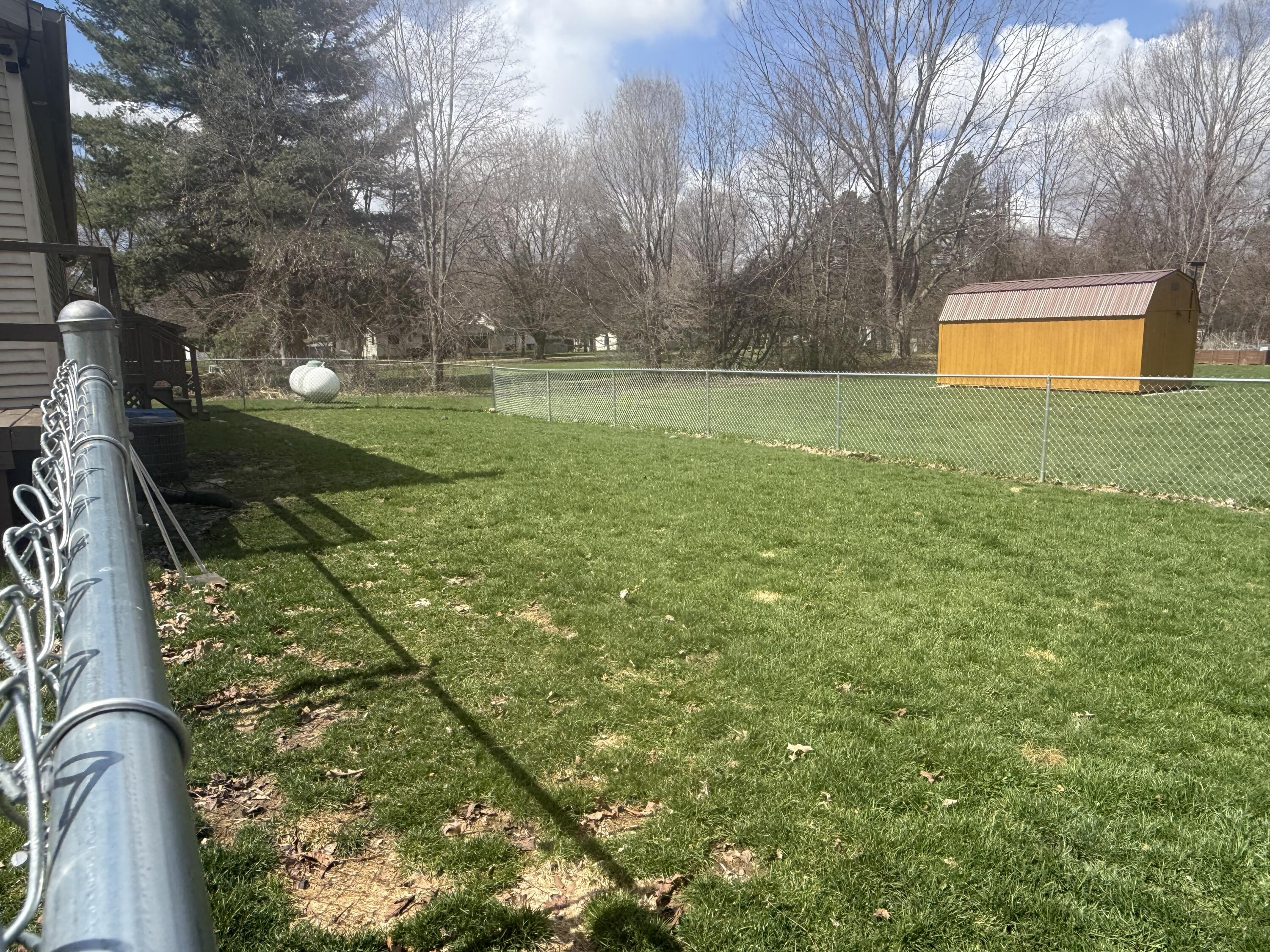 460 Ellsworth Street Bellevue, MI 49021 - Photo 8 of 38 IMG_3570